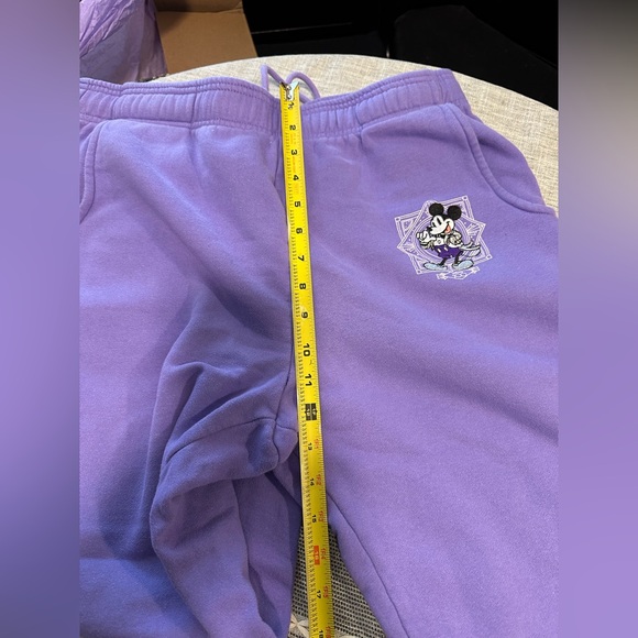 Disney 100 Years of Wonder Fun
Comfy Vacation
Resort Micky Mouse Sweat Pants M - Picture 9 of 10